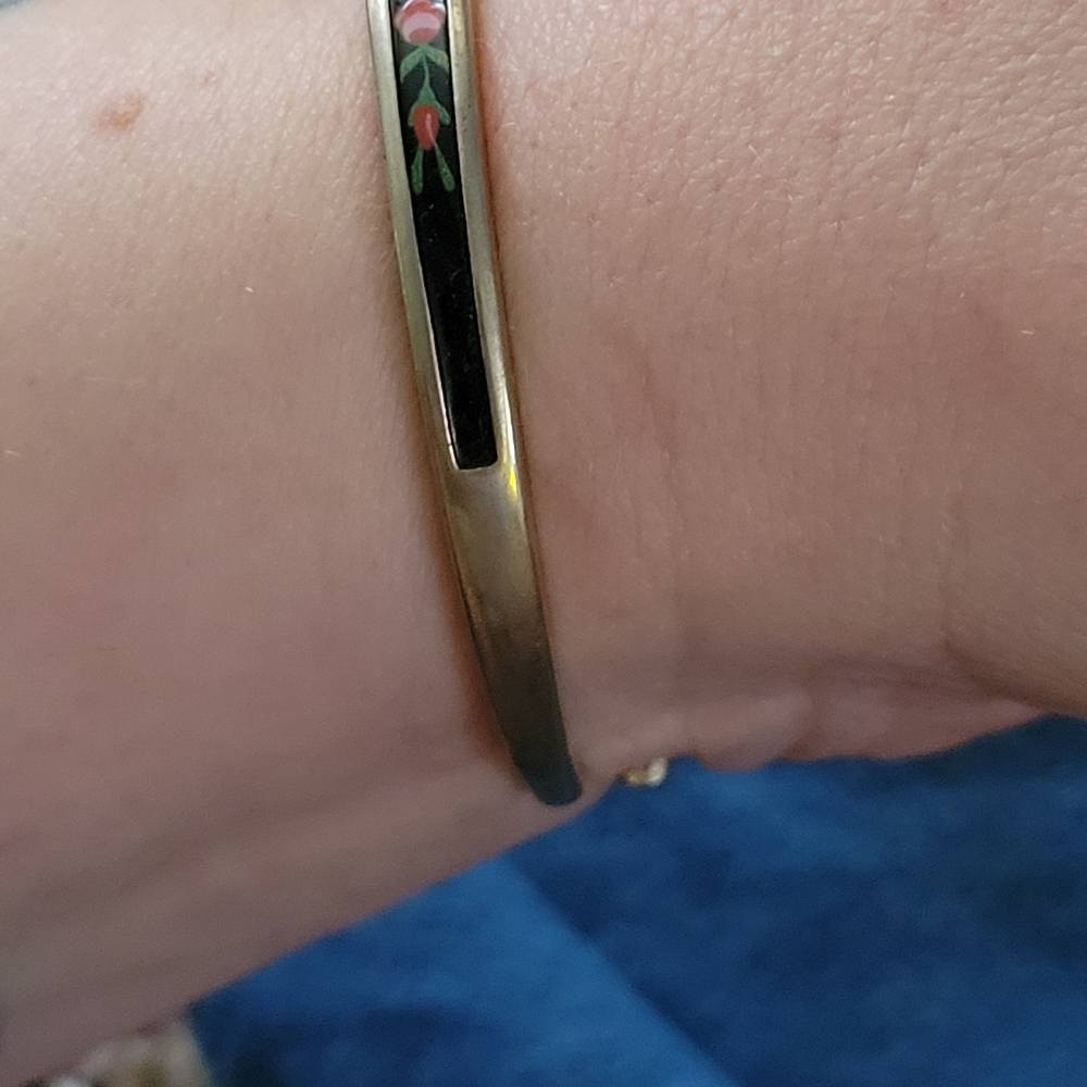 Women's Gold and Black Floral Watch - Picture 7 of 7